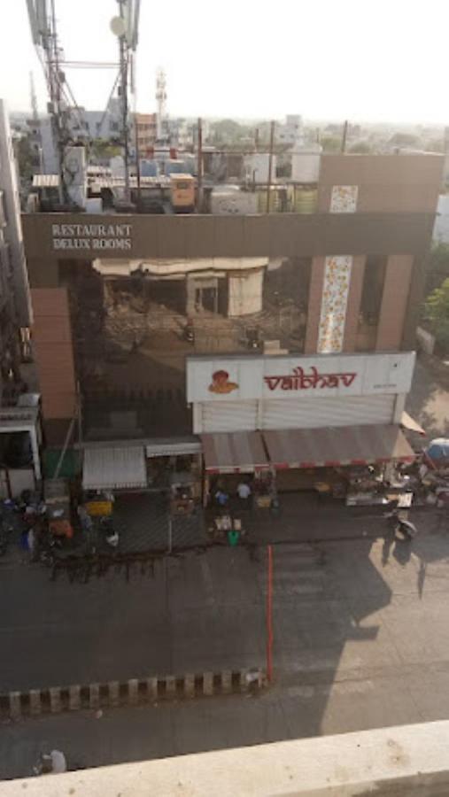 Hotel Vaibhav,Akola Exteriör bild