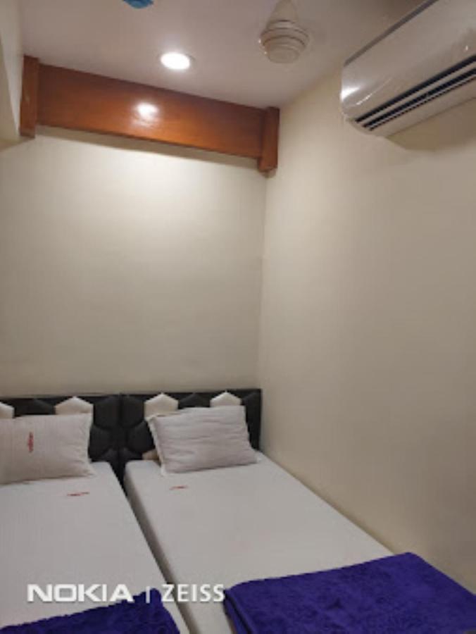 Hotel Vaibhav,Akola Exteriör bild